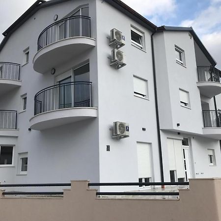 Orhidea Apartment Medulin Bagian luar foto