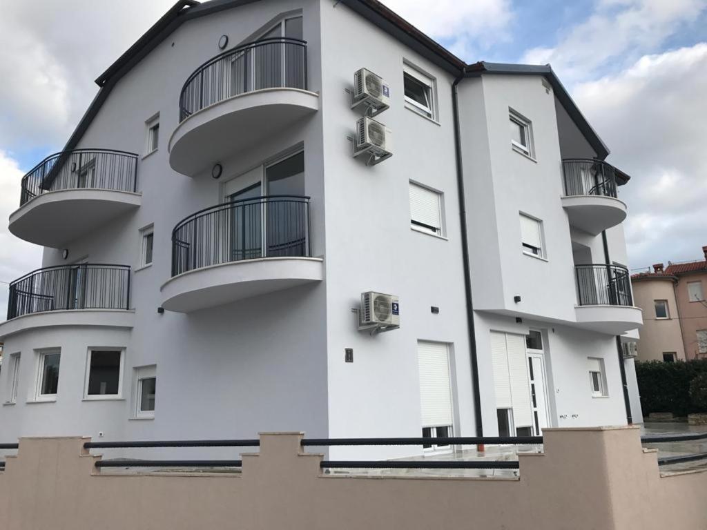 Orhidea Apartment Medulin Bagian luar foto